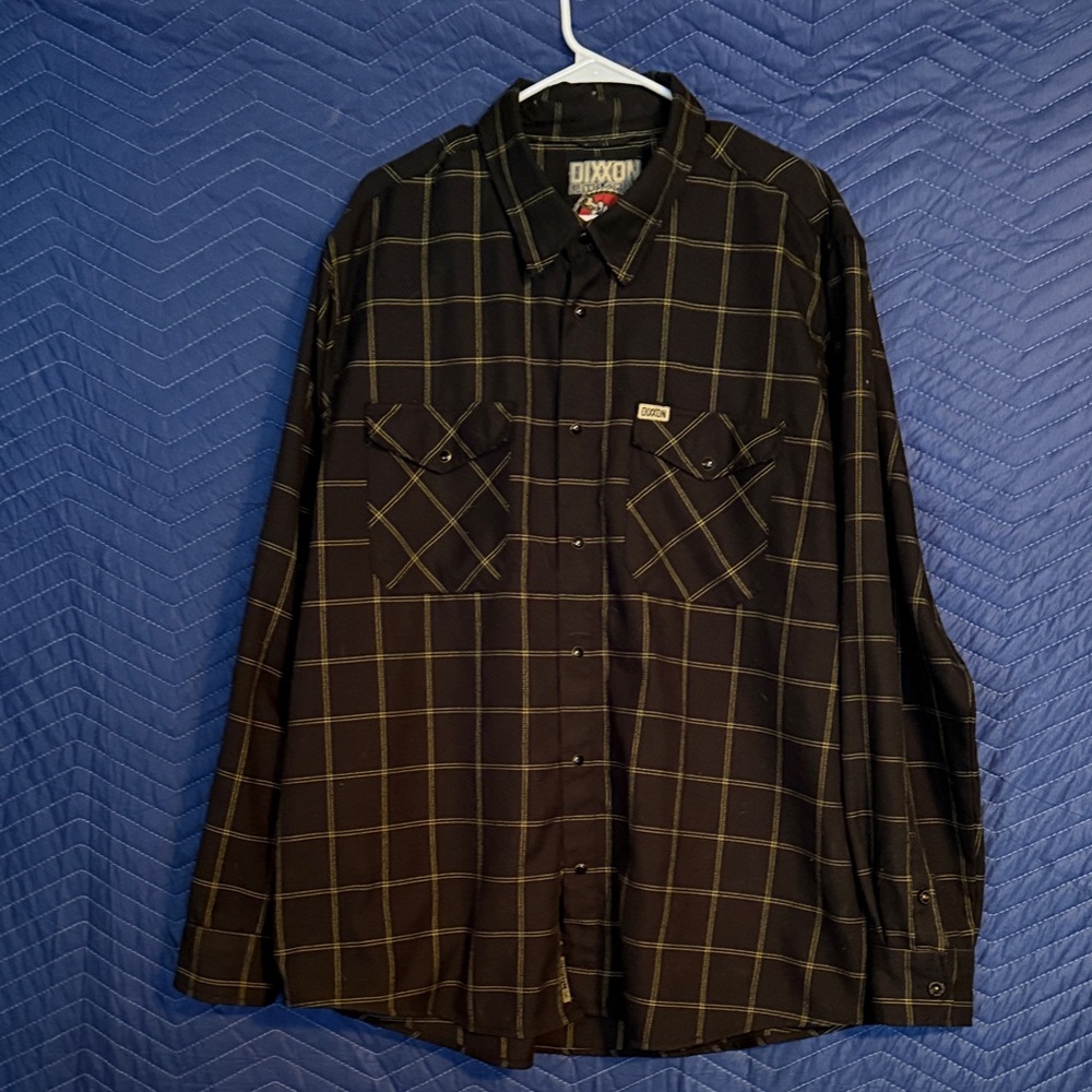 DIXXON Men's Black and Gold Checkered Shirt